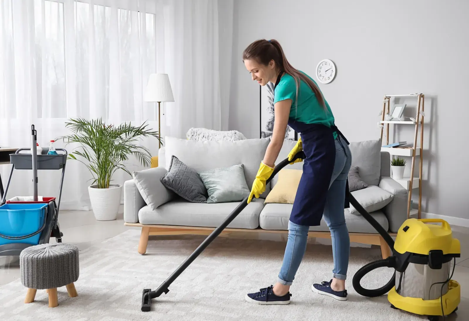 Salviano Cleaning team at work